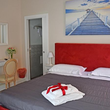 B&B Romeo Luxury Rooms CTA Exterior foto