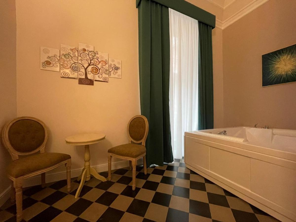 B&B Romeo Luxury Rooms CTA Exterior foto
