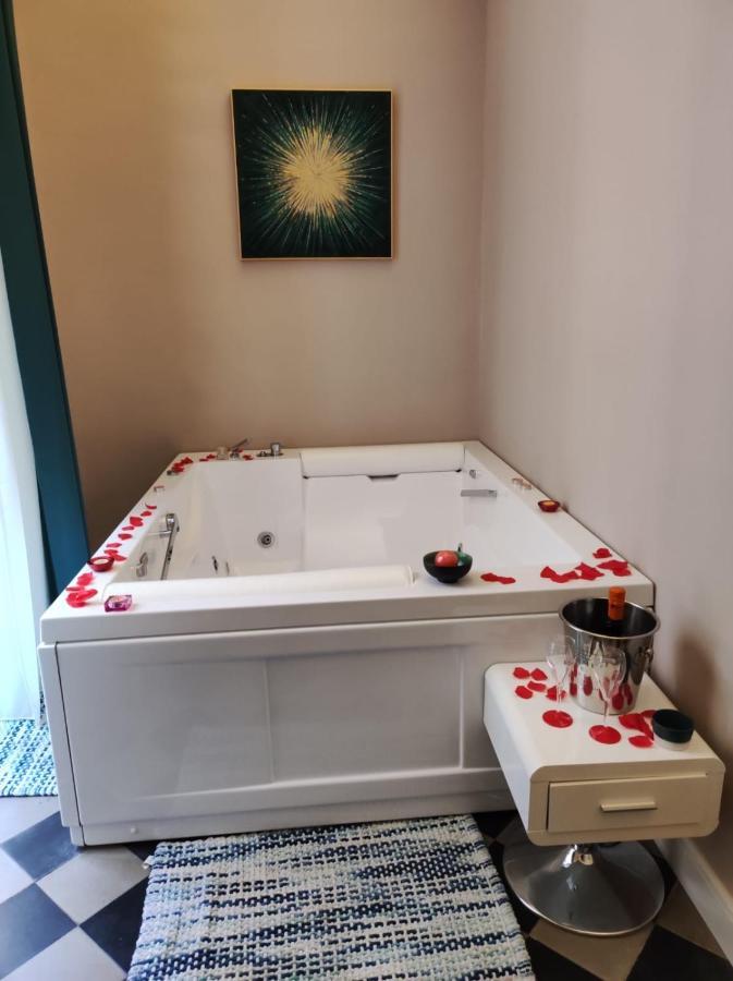 B&B Romeo Luxury Rooms CTA Exterior foto