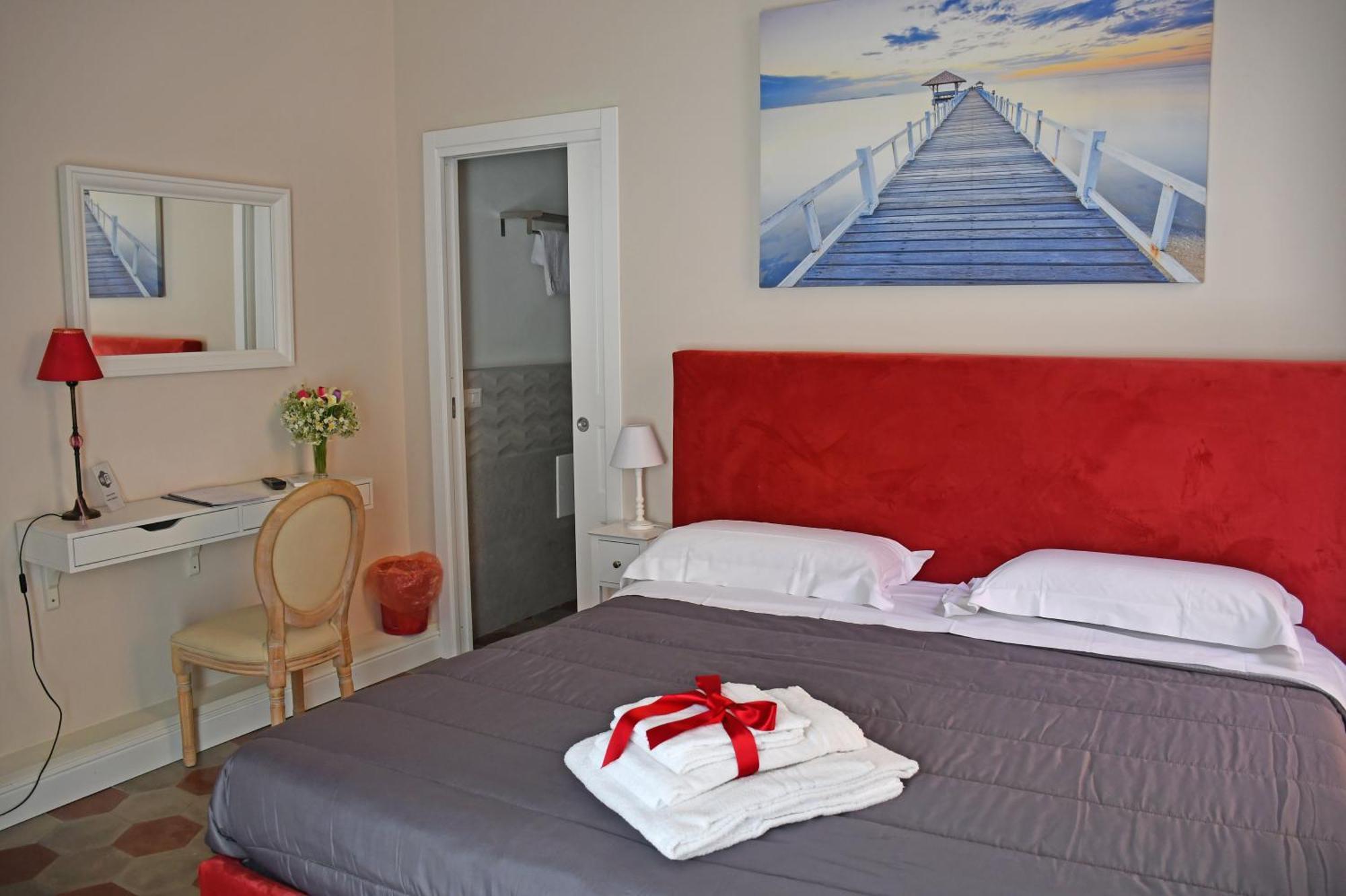 B&B Romeo Luxury Rooms CTA Exterior foto
